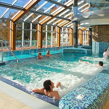 Wellness Horal, Hotel
