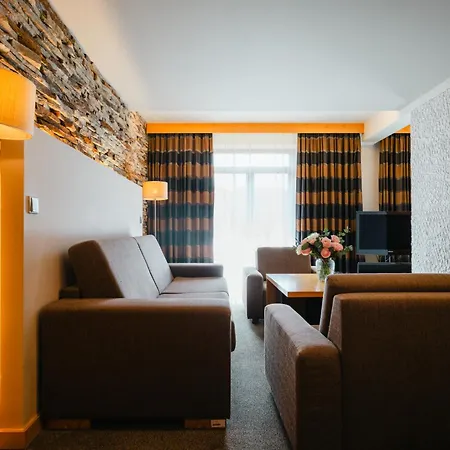 Wellness Horal, Hotell